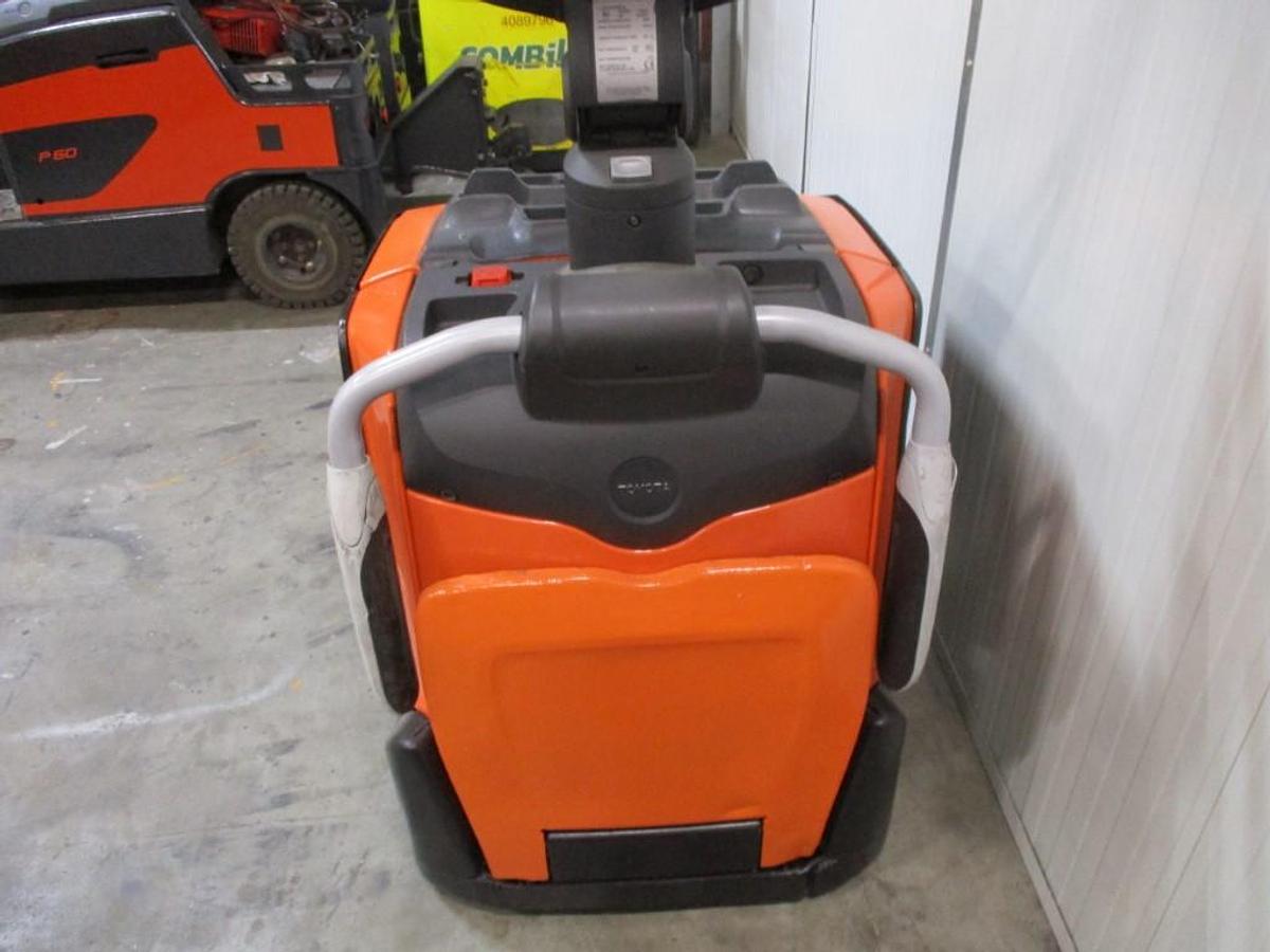 Refurbished 2016 TOYOTA BT LPE200 - 2484