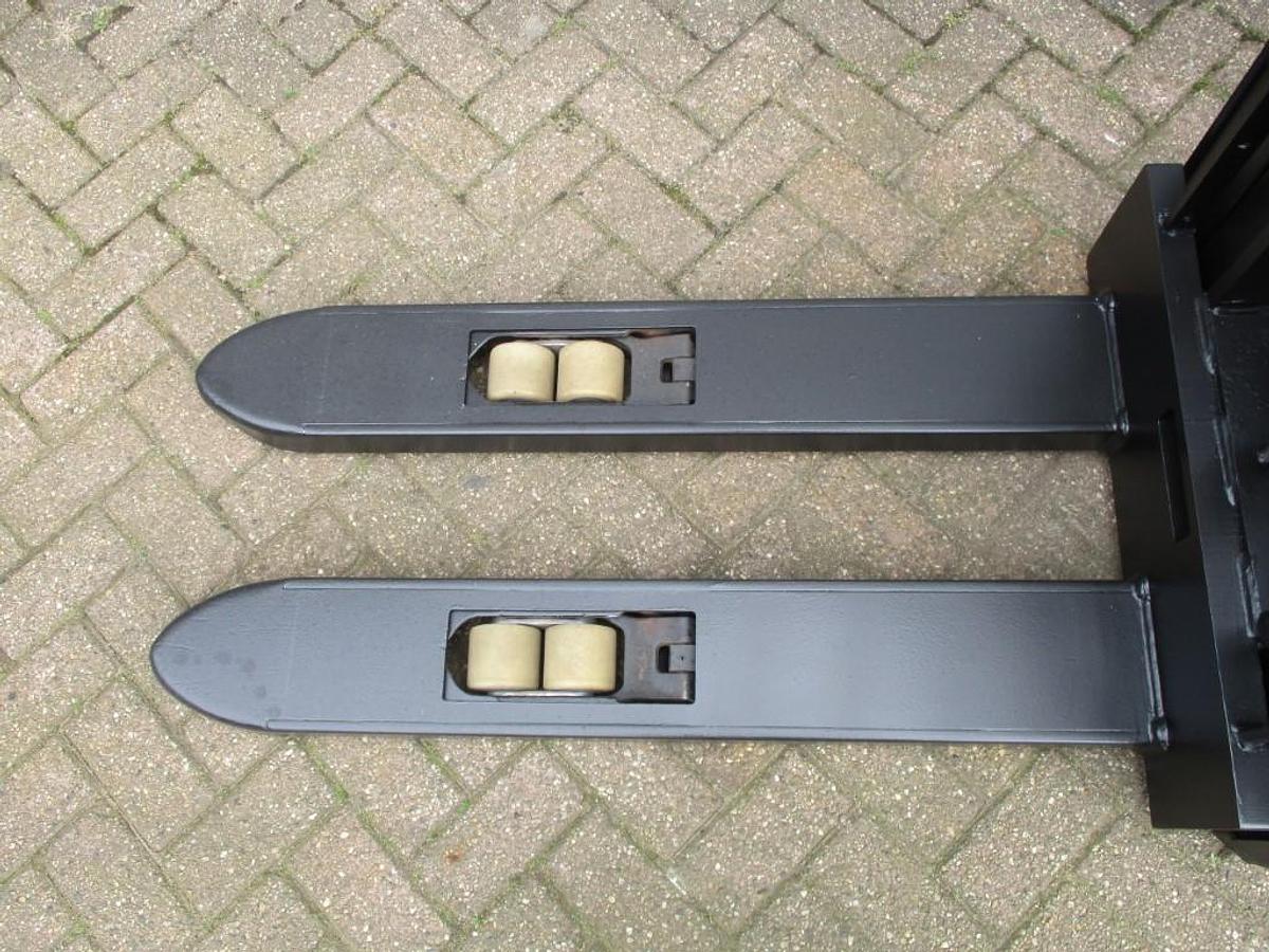 Refurbished 2019 TOYOTA SWE140L triplex - 2161