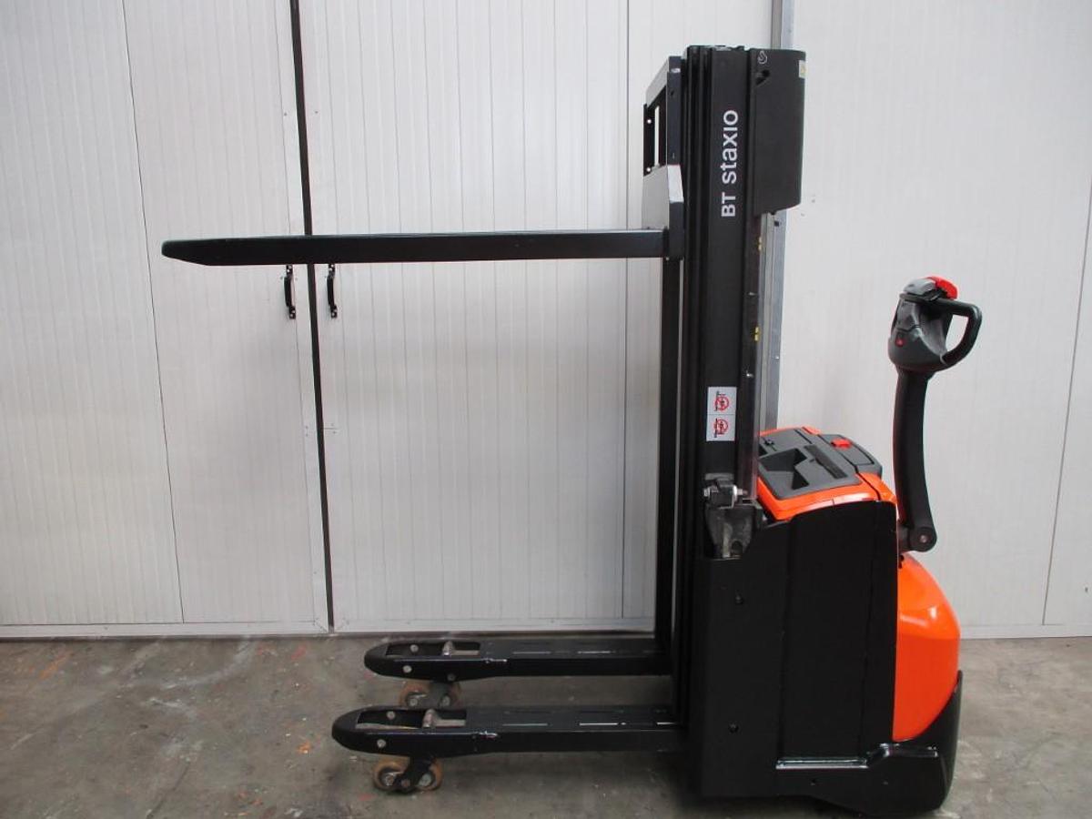 Refurbished 2015 TOYOTA BT SWE 120L - 1437