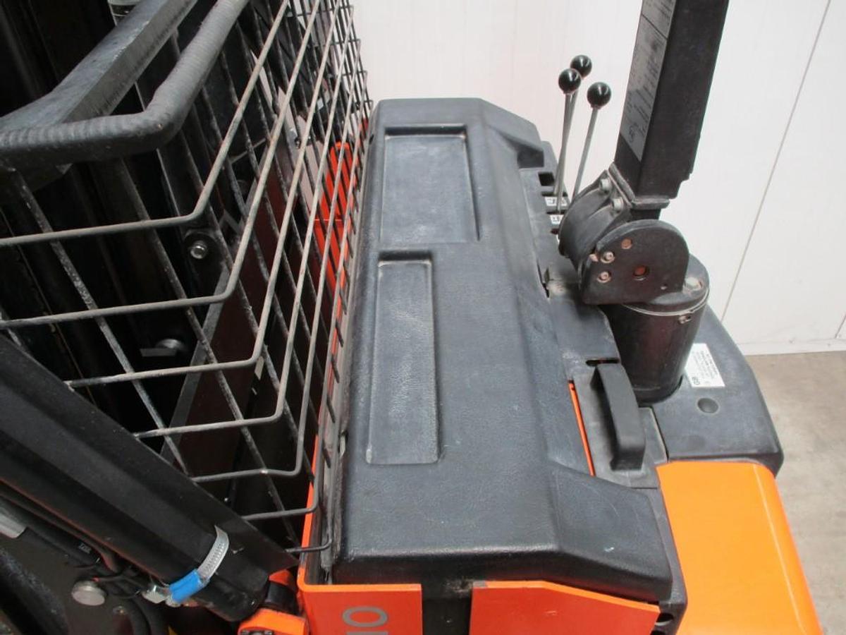 Refurbished 2012 BT TOYOTA RWE120 - 3005