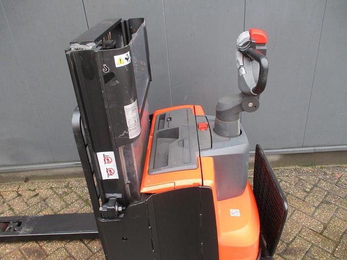Used 2011 BT SWE200D - 1995