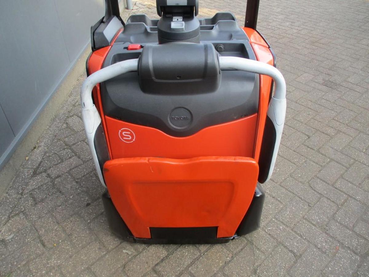 Refurbished 2021 TOYOTA LPE 250