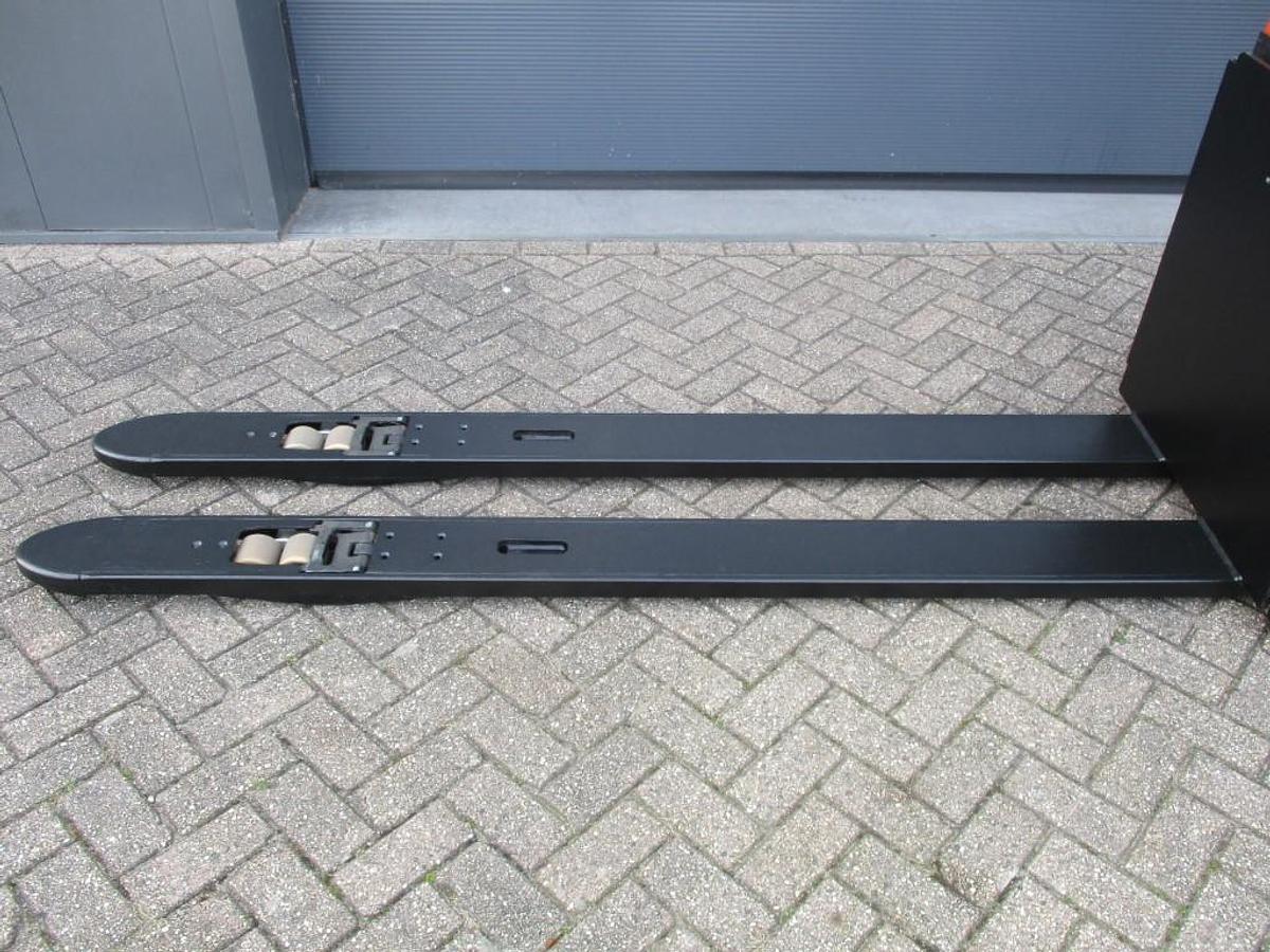 Refurbished 2019 TOYOTA OSE 250 - 2304