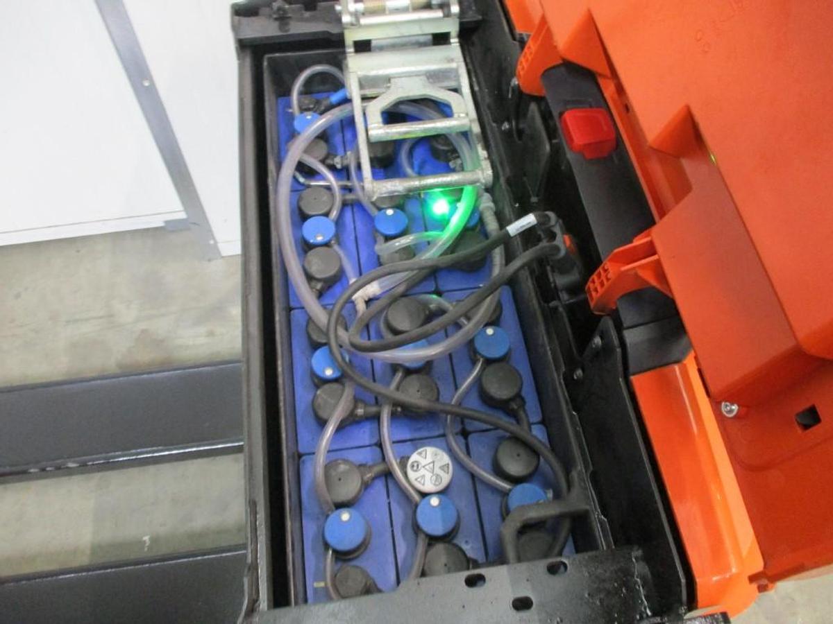 Refurbished 2021 TOYOTA LWE200 - 584