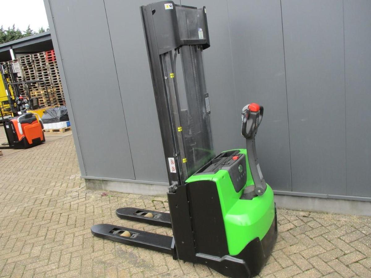 Refurbished 2013 CESAB S212L - 924