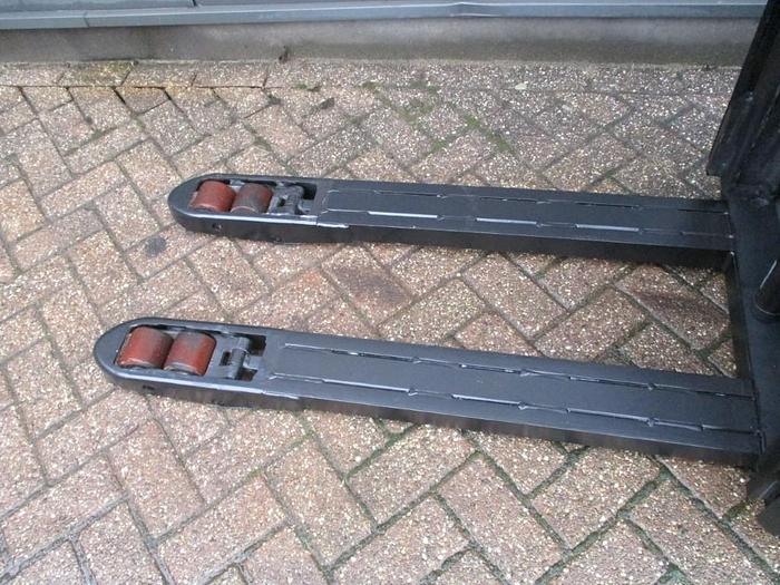 Used 2011 BT SWE200D - 1995