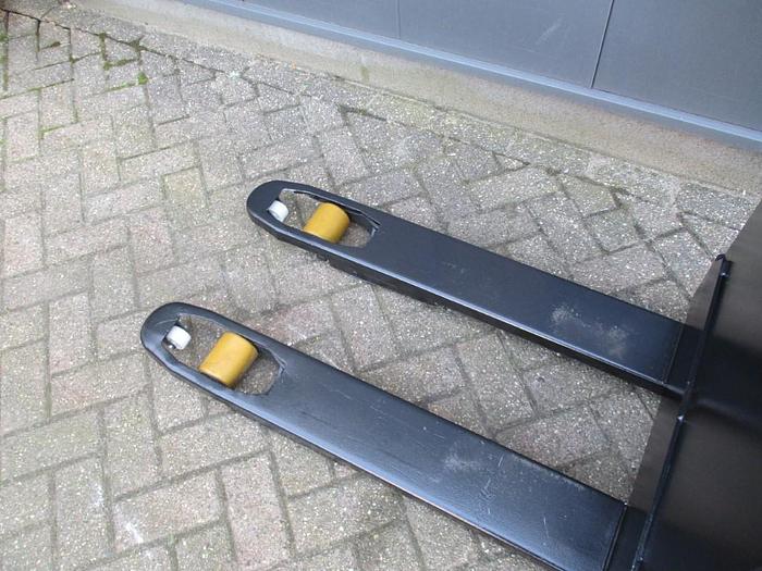 Refurbished 2018 TOYOTA LWE 140 - 718