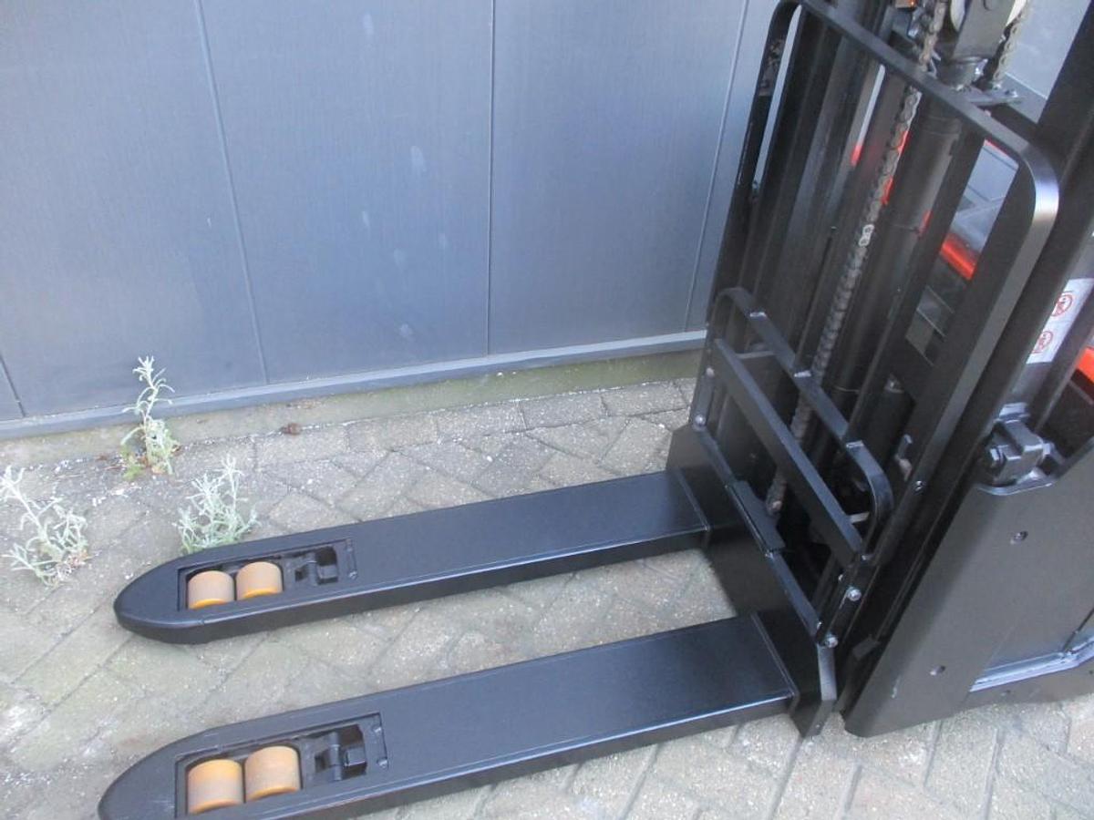 Refurbished 2016 BT SWE 200D - 266