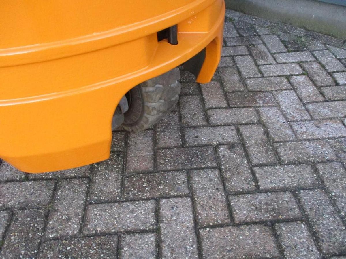 Refurbished 2002 STILL R50-10