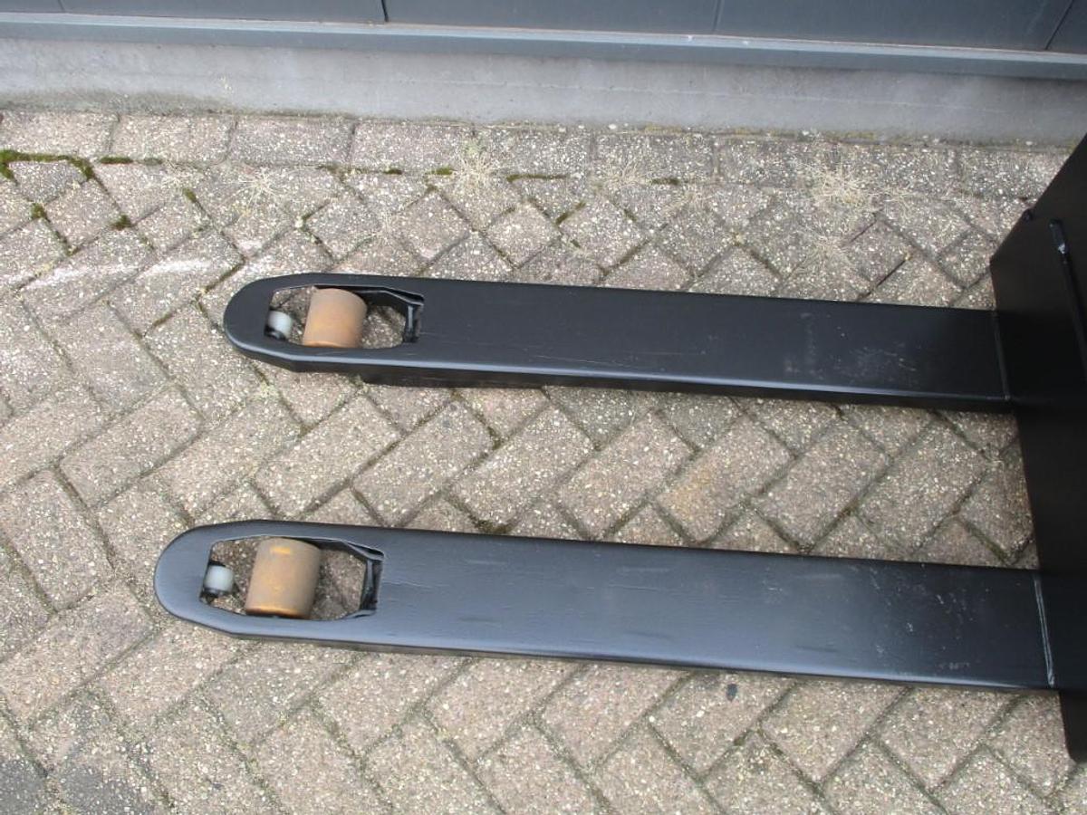 Refurbished 2014 BT TOYOTA LWE160 - 921