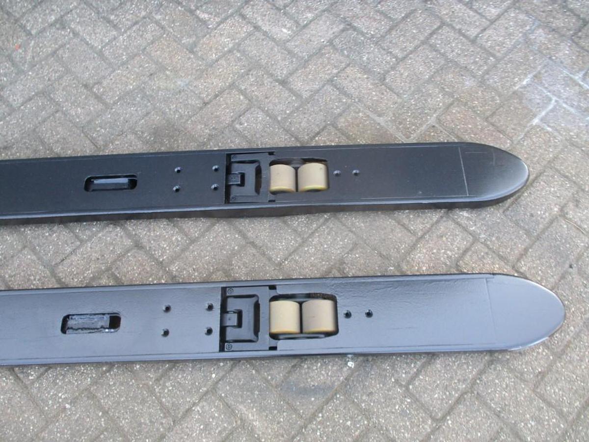 Refurbished 2020 TOYOTA LPE 250 - 2210