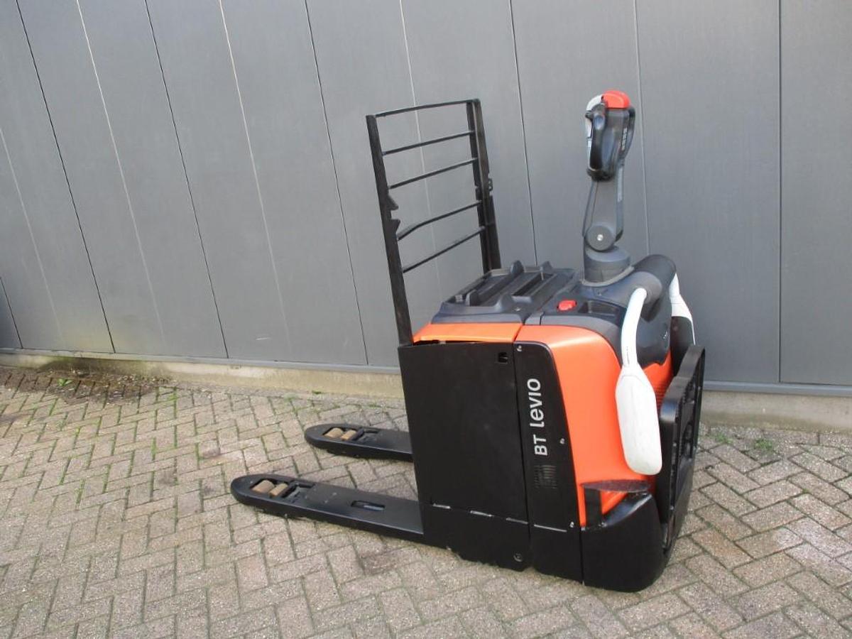 Refurbished 2018 TOYOTA LPE250 - 2464