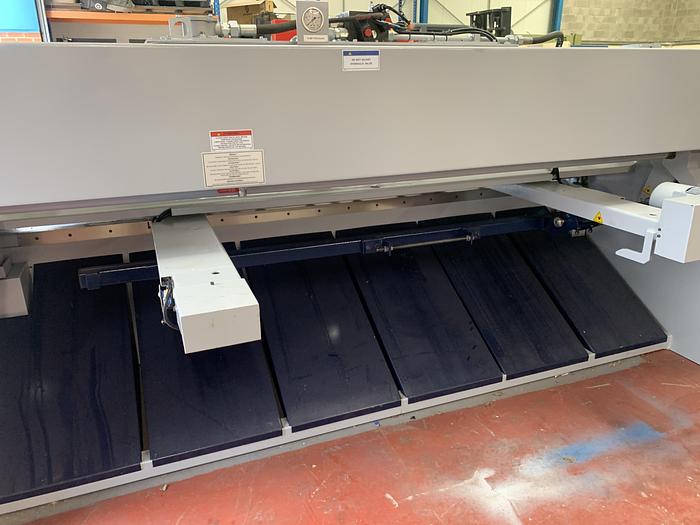 UZMA HSB Swing Beam Guillotine 6mm - 20mm cutting capacity