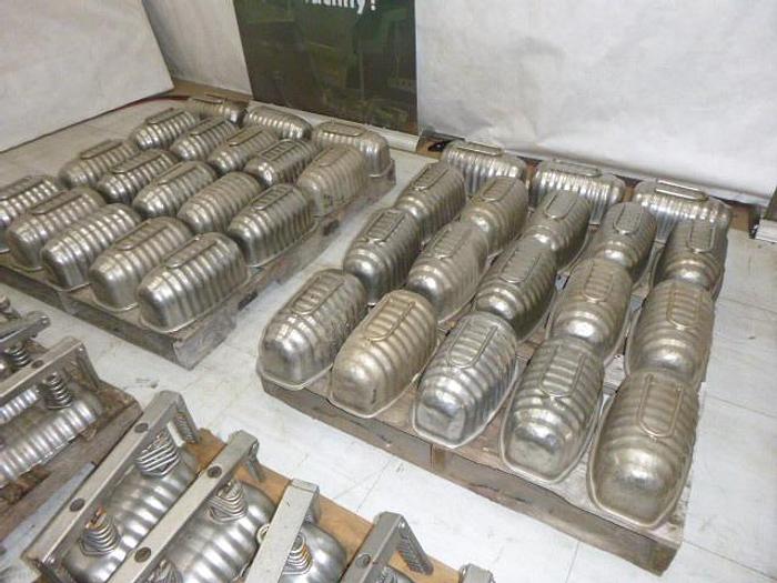 Used Ribbed Oval Meat Molds