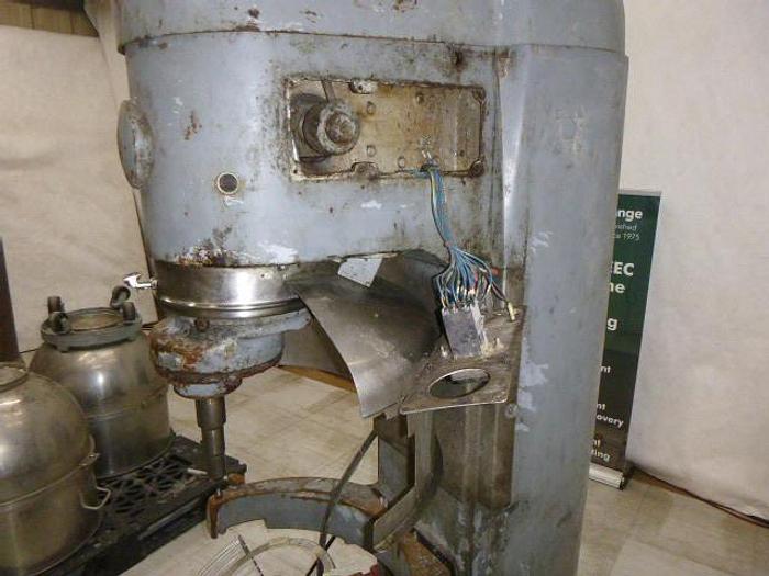 Used Hobart Planetary Mixer with SS Bowl & Guard; Md#V-1401