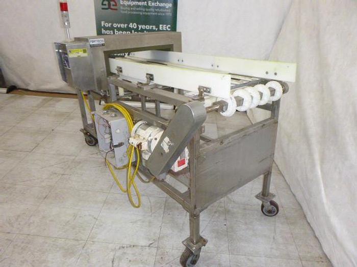 Used Fortress Phantom Metal Detector; 21" x 4" Aperture