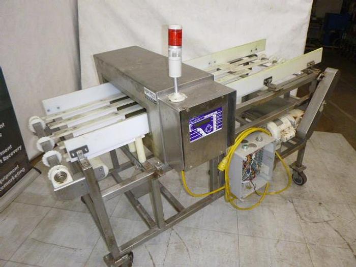 Used Fortress Phantom Metal Detector; 21" x 4" Aperture