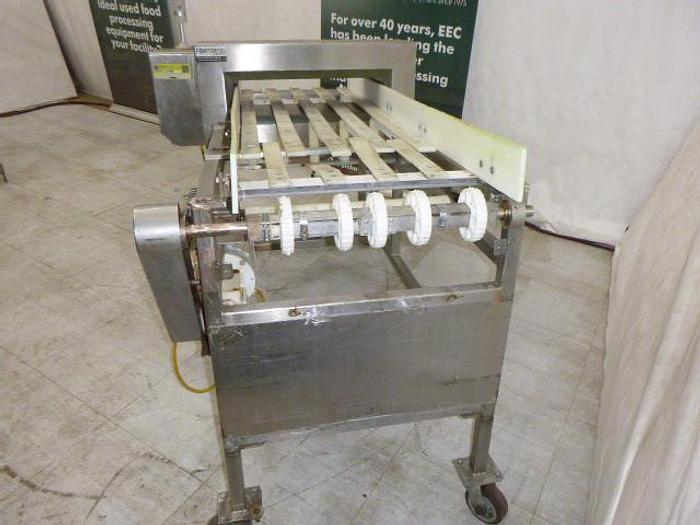 Used Fortress Phantom Metal Detector; 21" x 4" Aperture