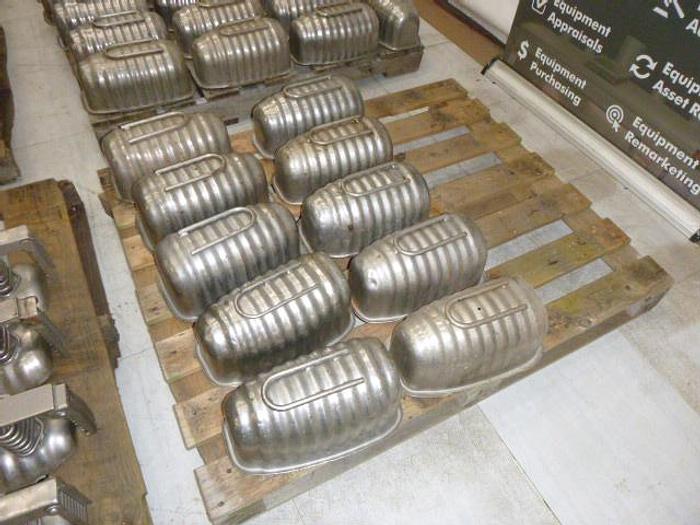 Used Ribbed Oval Meat Molds