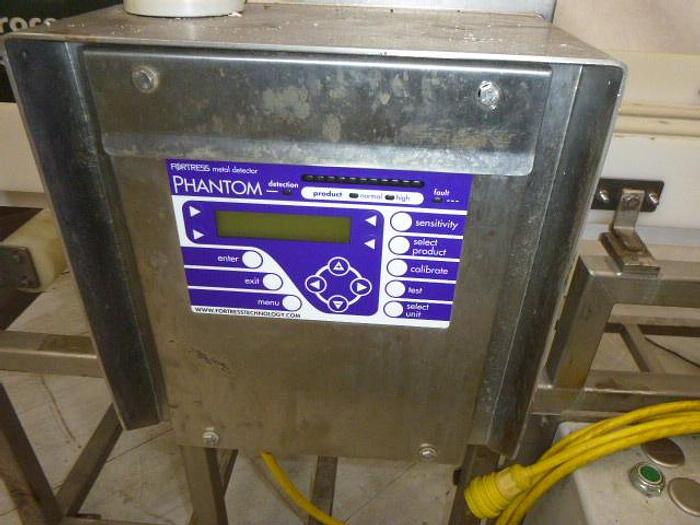 Used Fortress Phantom Metal Detector; 21" x 4" Aperture