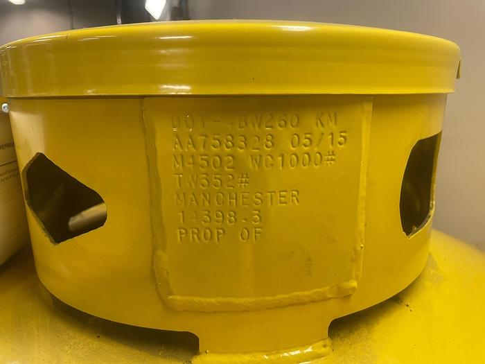 Used 800 Ton York Chiller Compound YK Heat Pump Chiller Model YKKRK...