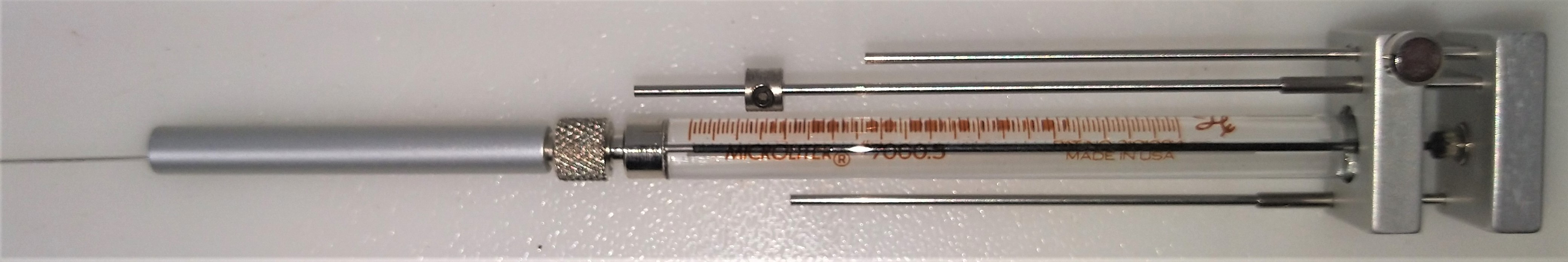 New Open Box Hamilton 86252 Injection Syringe with Chaney Adapter - 0.5uL