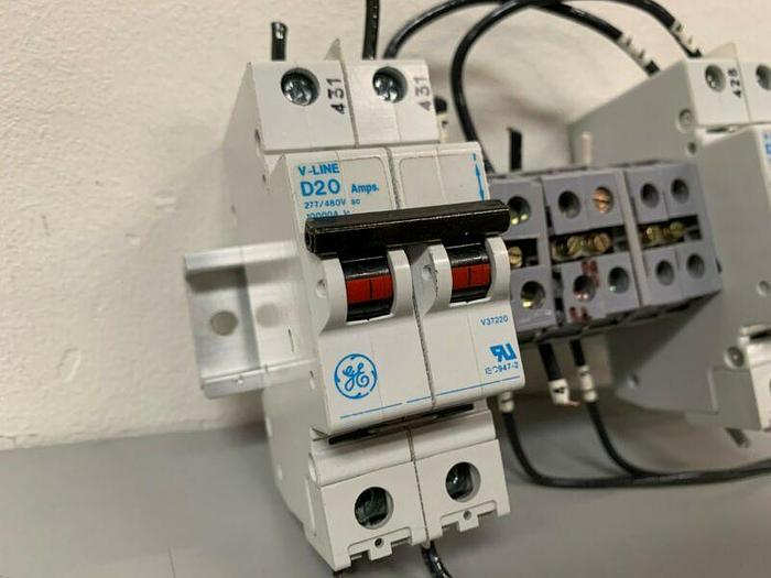 Used Terminal Block w/ V-Line D20 Circuit Breaker & Potter & Brumfield KHAU-11D11-24