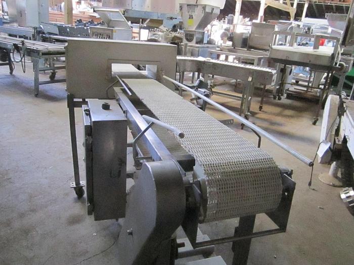 Used Detector, Metal, 12" x 4", Goring Kerr, Mdl Tektament, #S737370