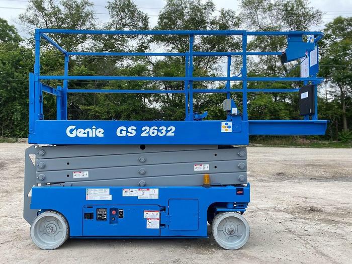 Used 2013 GENIE GS-2632
