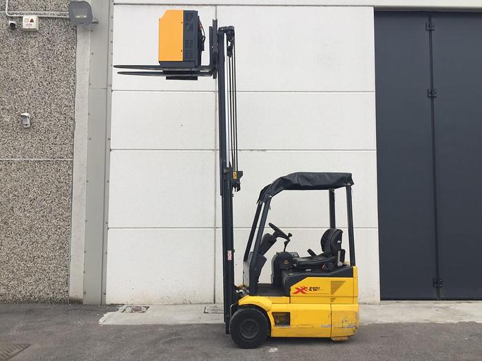 Usato 2004 OM XE 12-3