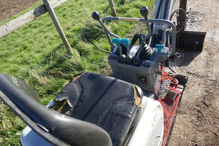 Used 2015 TAKEUCHI TB108