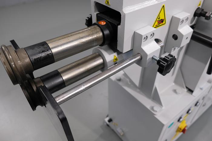 Uzma 2.5mm swaging machine