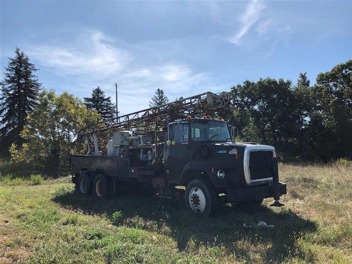Used 1965 Davey M8A Drill Rig - Table Drive