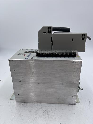 Used ALLEN-BRADLEY 2098-DSD-005-SE