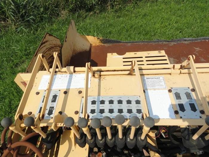 Used GEHL 1694 Paver