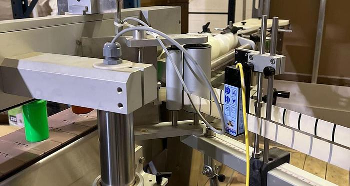 Used Capmatic LabelStar System 2/1 T-100 Labeller