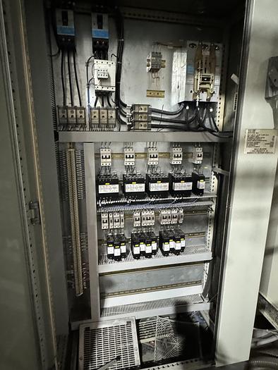 Used UNILOY R2000 BLOWMOLDER WITH 10041 TRIMMER AND COOLING BED 