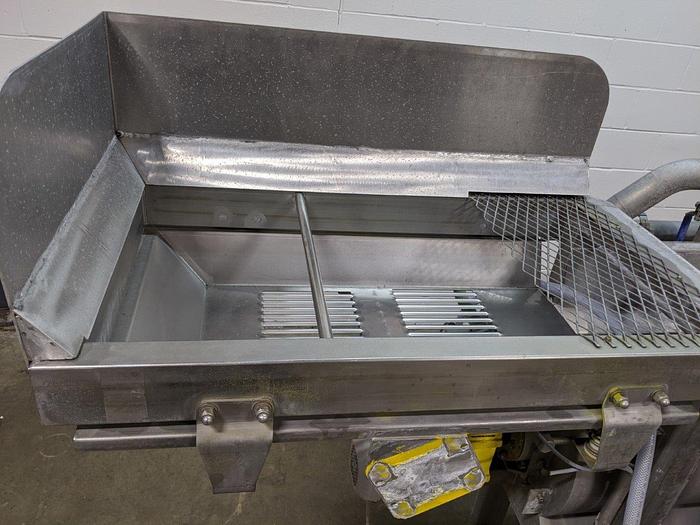 Used DTS Produce Corkscrew Washer