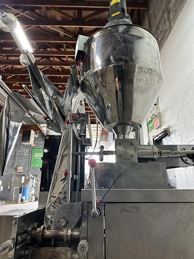 Used Housen HSU-150Y Liquid Fill & Seal Packer