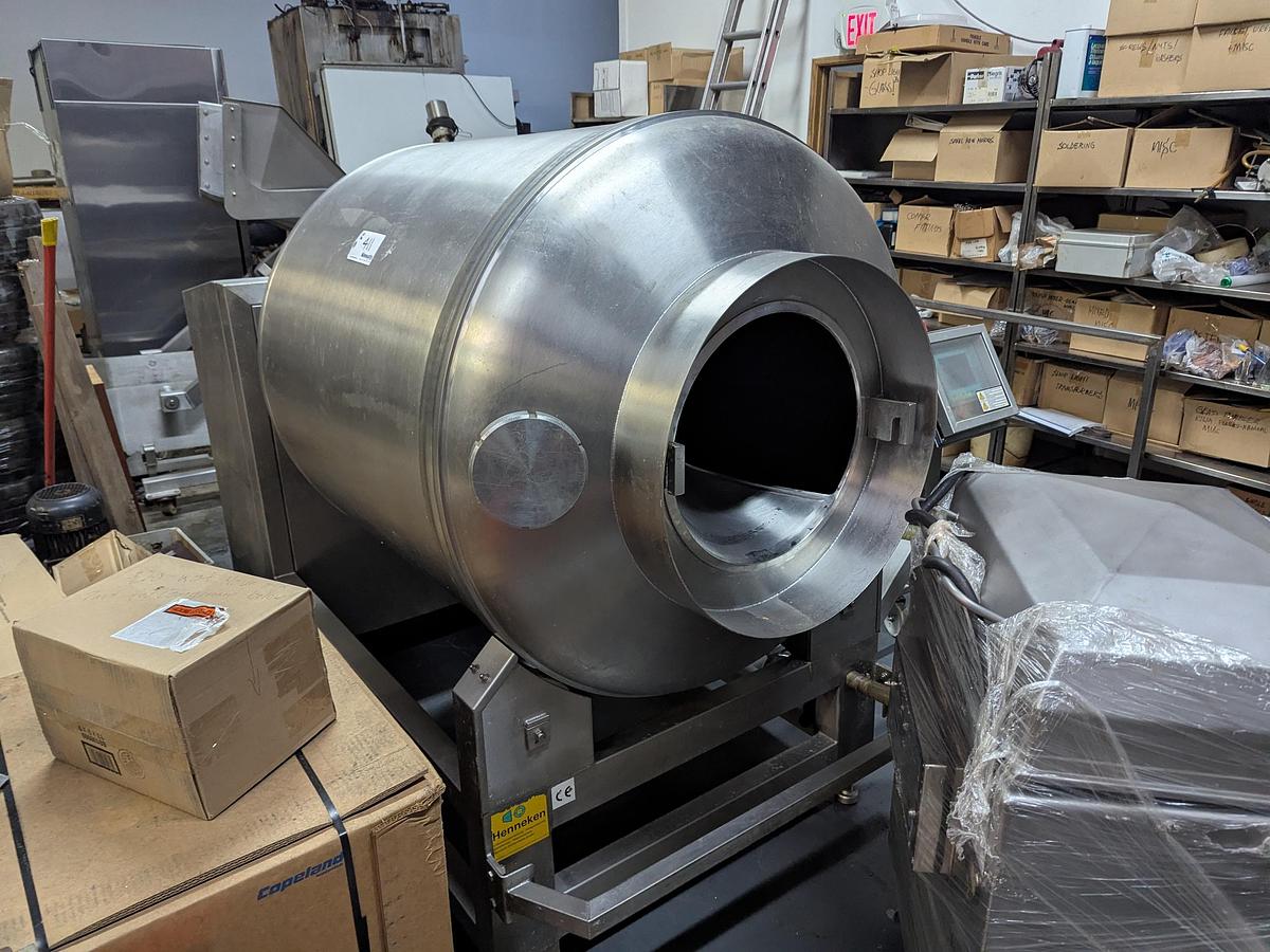 Used Henneken Vacuum Tumbler with Buggy Dumper