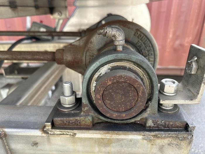 Used Stainless Steel Shaker Conveyor