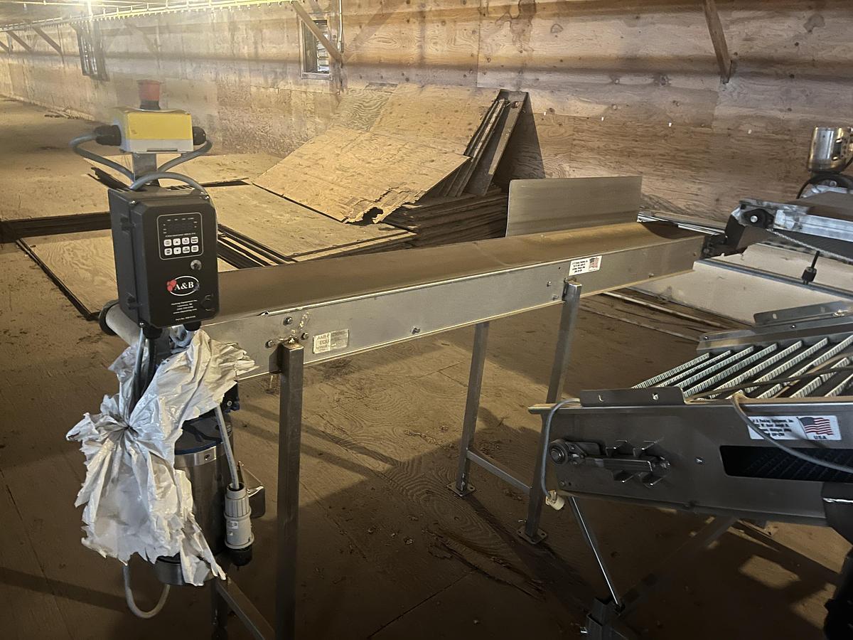Used 9ft Long Flat Belt Conveyor