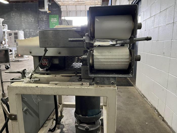 Used 2003 Ryan Technology INC. 793A Rotary Table Utility Slicer