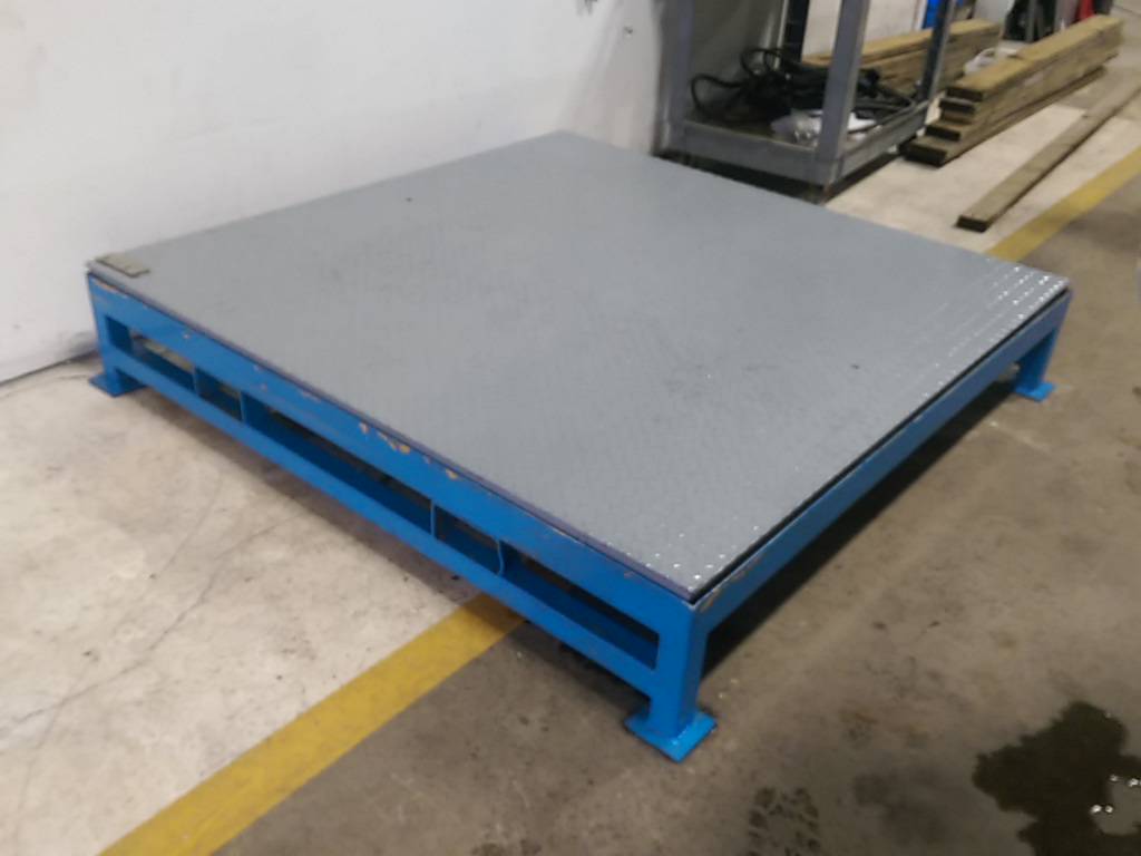 Used 5' x 5' Platform Pallet Floor Scale