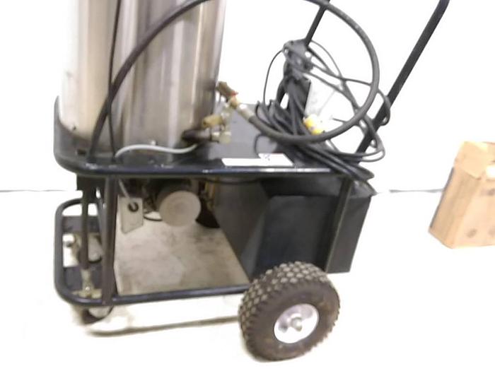 Used BE Electric Hot Water Pressure Washer