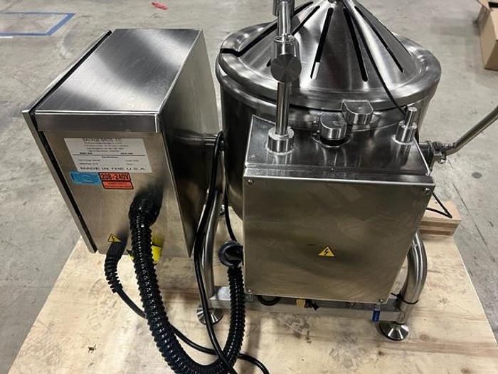Used Savage FireMixer-14 Electric Cooker Mixers with Pinnacle De-Molder