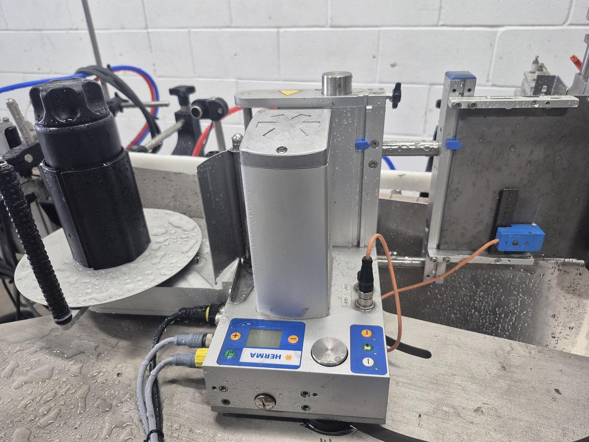 Used Aesus Eco Wrap Prism Labelling Machine