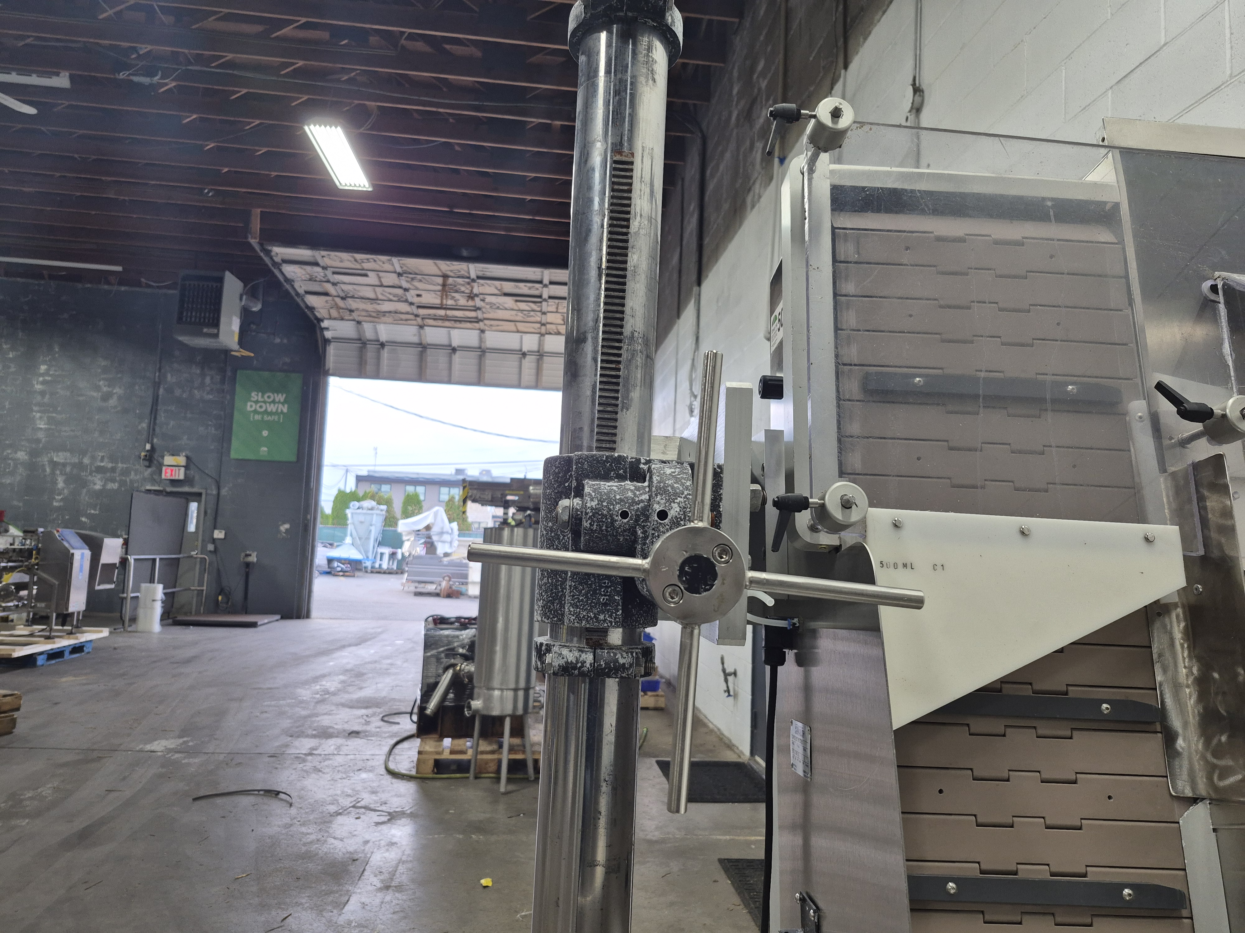 Used Kalish 87400 Cap Elevator