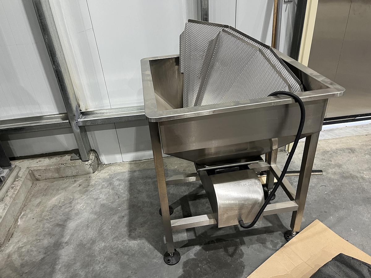 Used SS Hopper w/ Vibratory Feeder