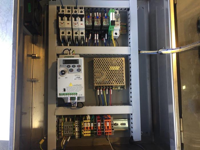 Used 7' Incline Conveyor